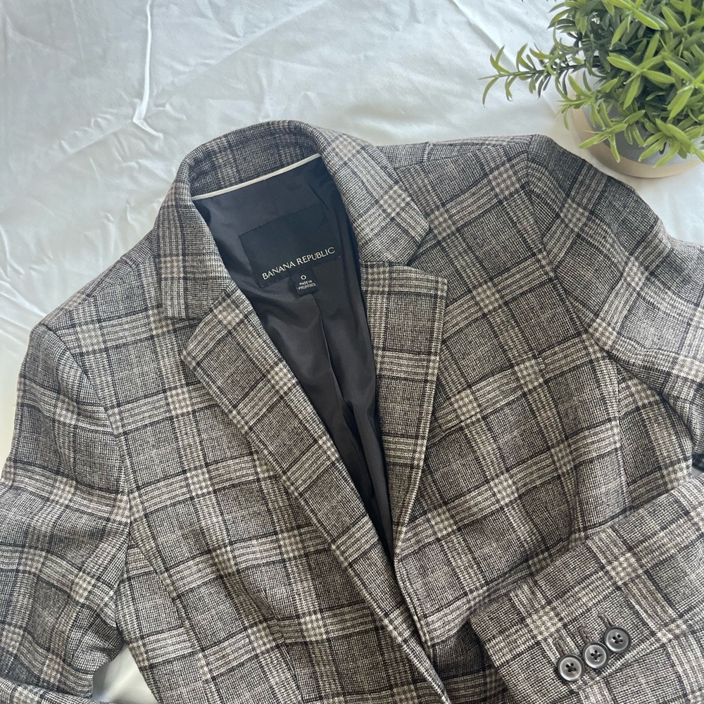 Banana Republic Taupe and Black Plaid Blazer